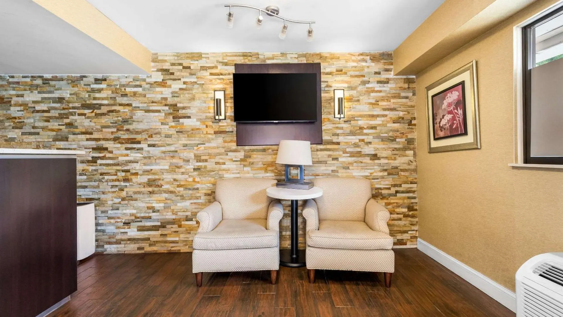 Econo Lodge Charlotte Airport
