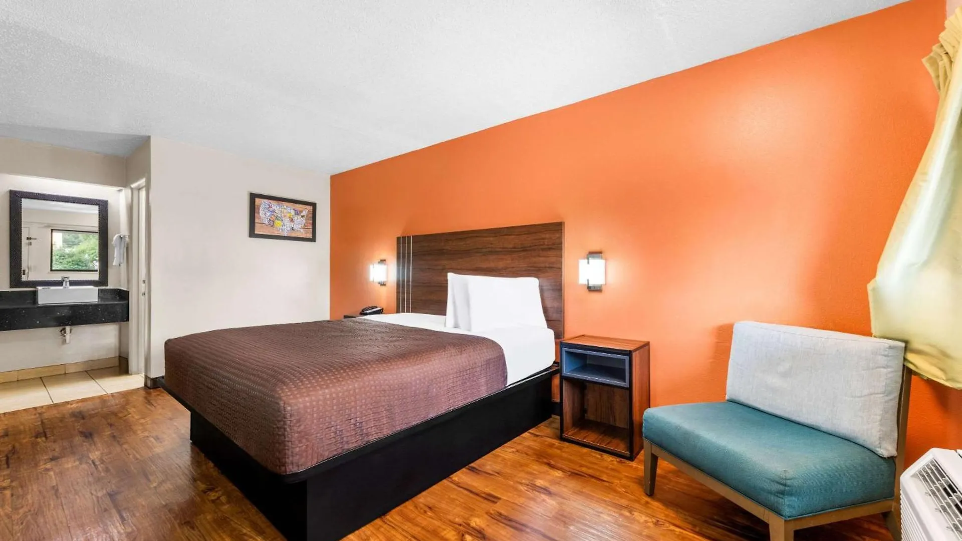 Econo Lodge Charlotte Airport